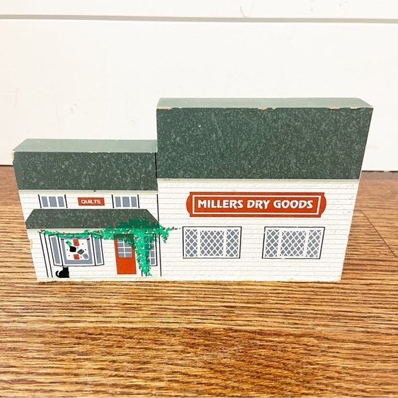 The Cat’s Meow | Vintage 1994 Amish Craftsman Series Millers Dry Goods Wooden - Picture 1 of 8